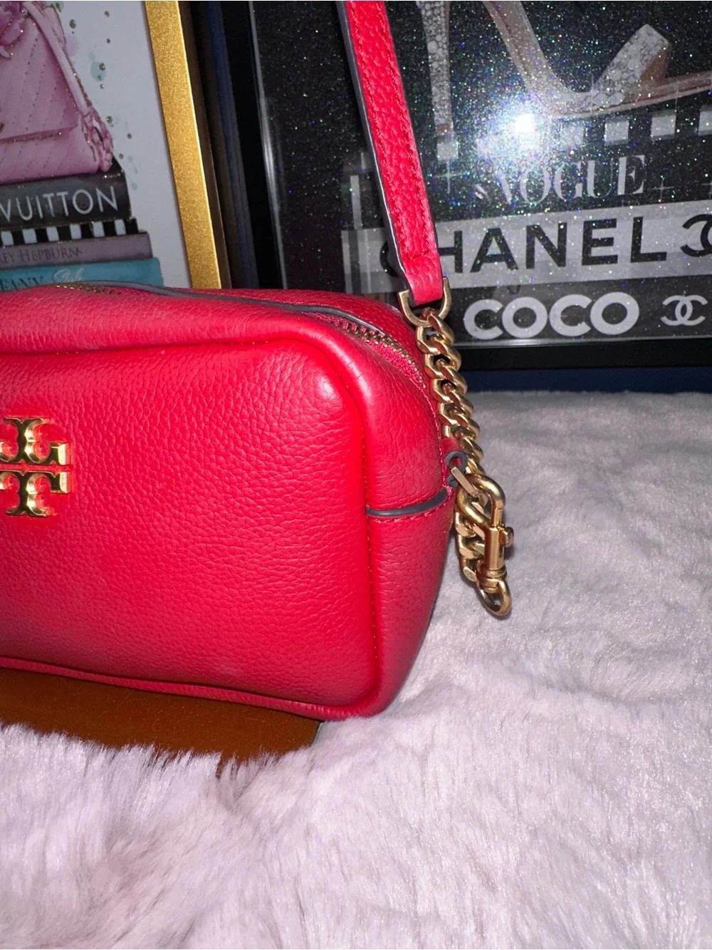 👜 Tory Burch Perry Bombe Mini Camera Bag Crossbody – Red Pebbled Leather